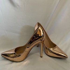 Champagne Metallic Pumps